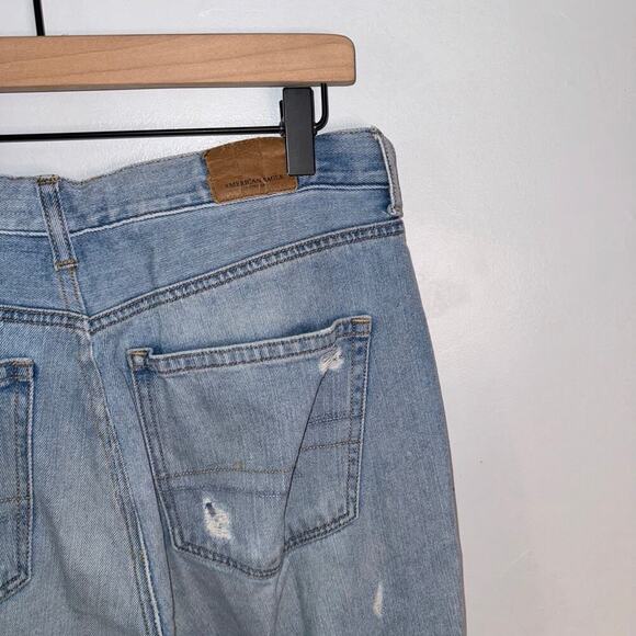 American eagle worn in distressed mom jean size 14 - Picture 3 of 6